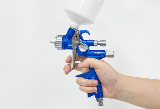 PORPHIS PC-415 Blue Spray Gun
Lightweight and Ergonomic Design
The gun body is only 460g, improving maneuverability.